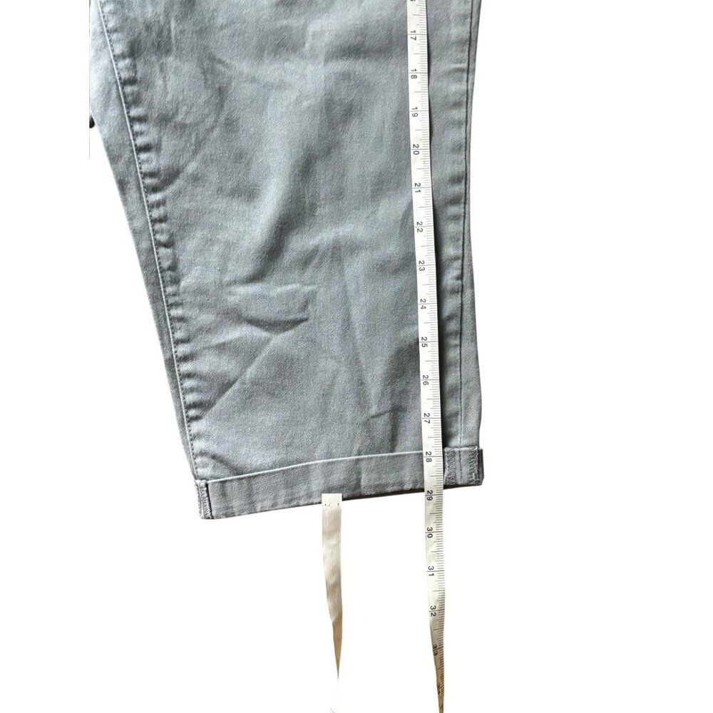 Faded Glory Women's Gray Cotton Capris - Picture 4 of 6